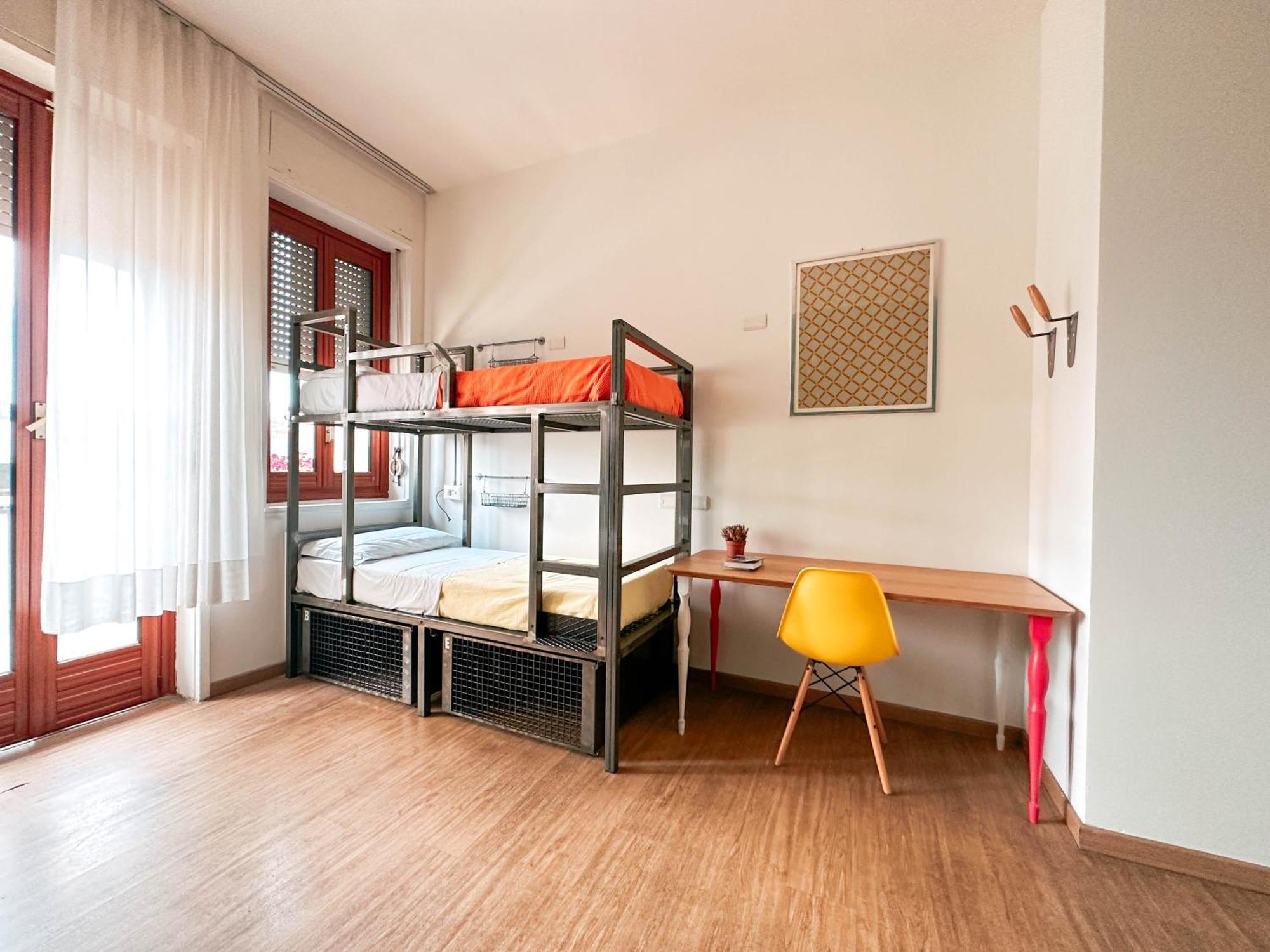 Bed 4-Bed Mixed Dormitory Room